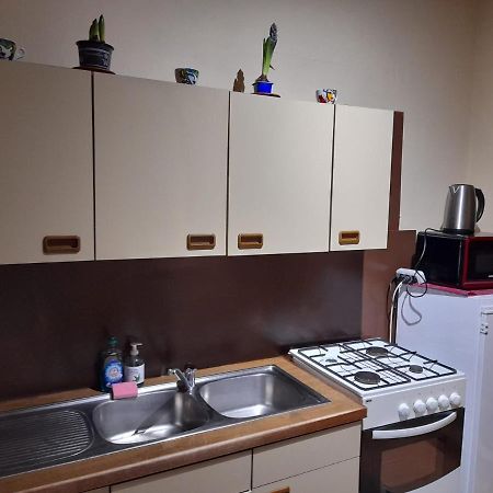 Апартаменты Cute,Cosy,Comfortable Studio In The Heart Of Antwerpen Экстерьер фото